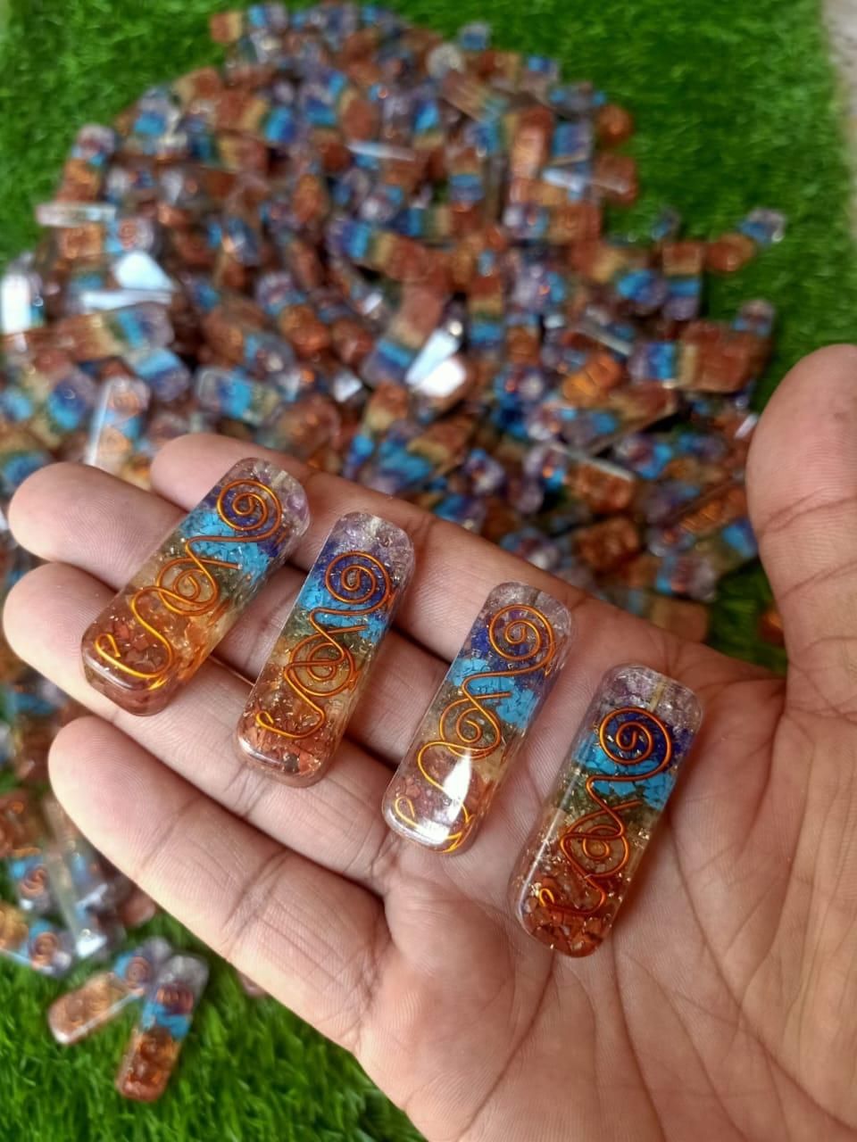 Titanium Quartz Stone Pendant ā Natural Healing Crystal Energy Pendant for Men & Women