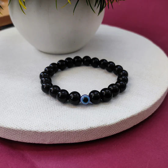 Urthn Black Beads Bracelet with Evil Eye