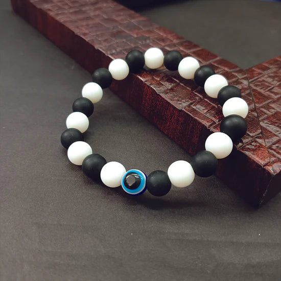 Urthn Evil Eye Black & White Beads Bracelet