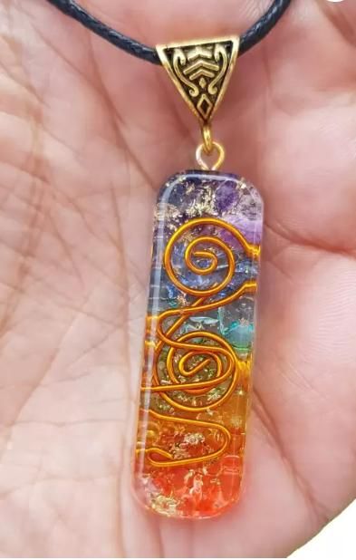 Titanium Quartz Stone Pendant – Natural Healing Crystal Energy Pendant for Men & Women