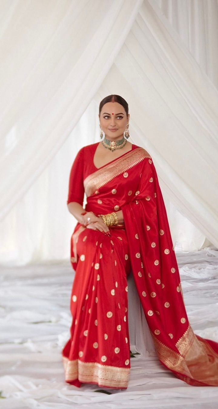 Soft Lichi Jacquard Zari Saree – Red