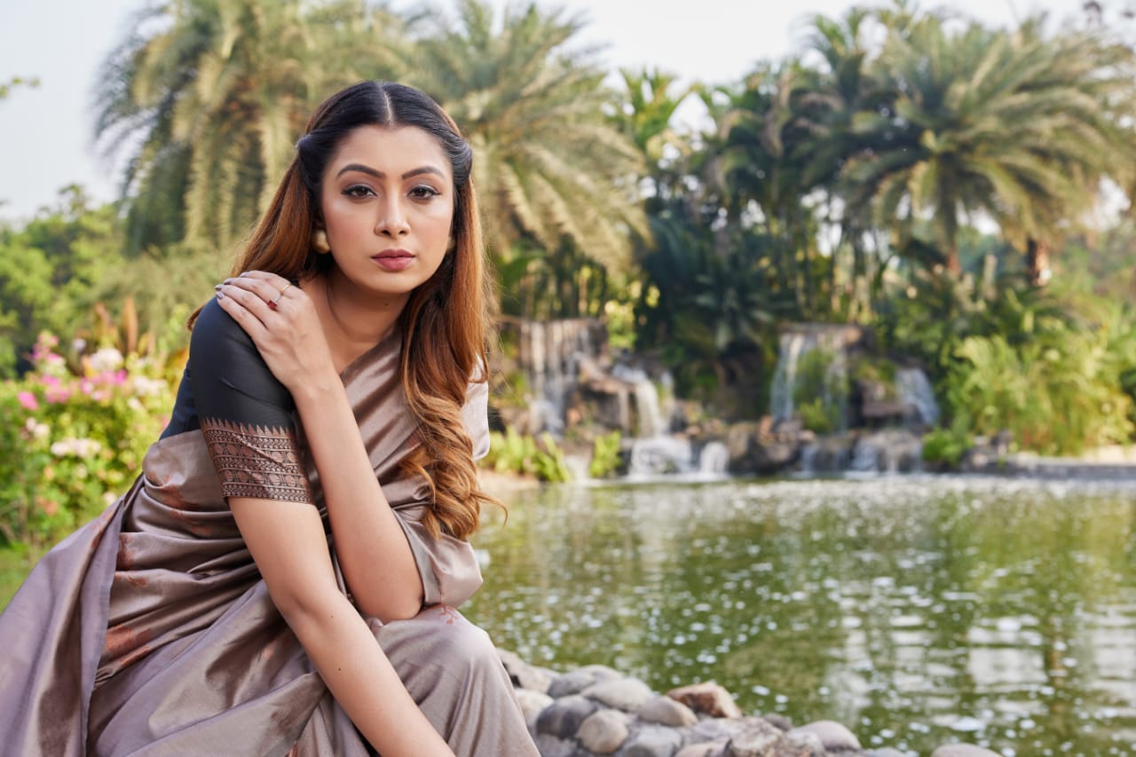 Premium Lichi Silk Jacquard Saree – Elegant Party Wear