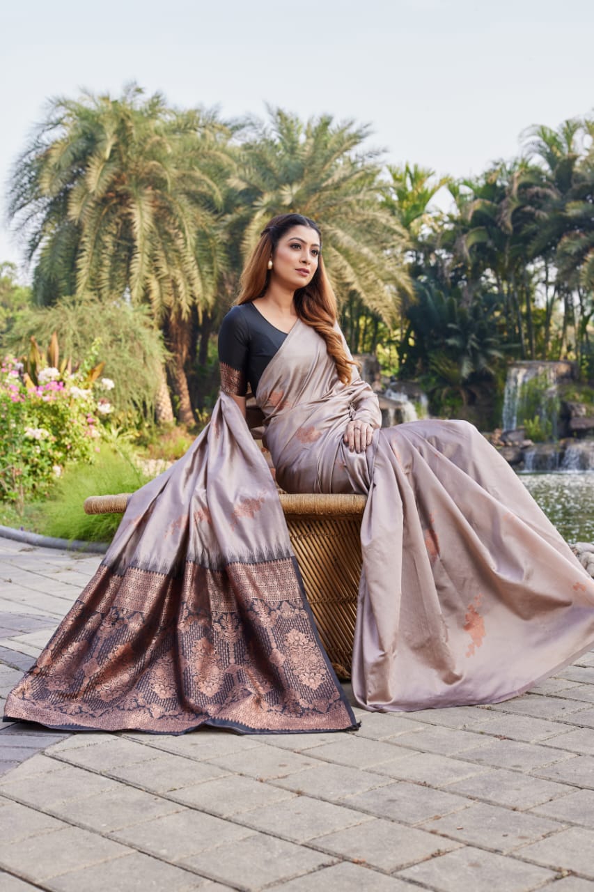 Premium Lichi Silk Jacquard Saree – Elegant Party Wear