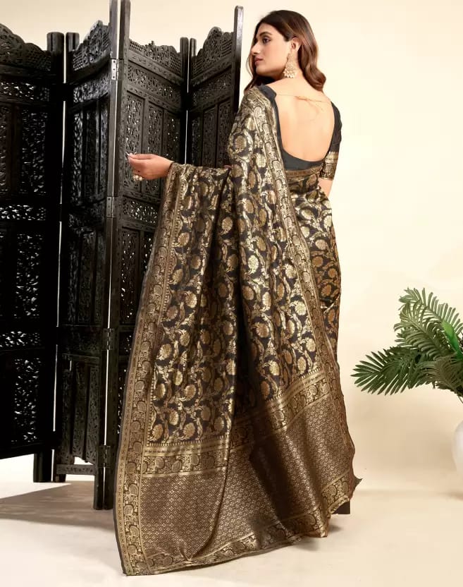 Soft Lichi Silk Saree with Heavy Jacquard Zari Pall