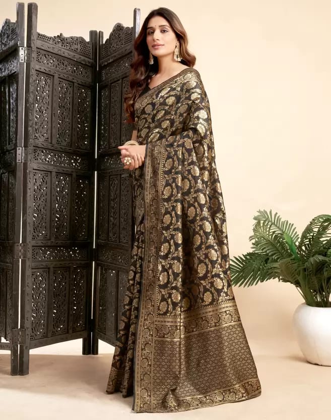 Soft Lichi Silk Saree with Heavy Jacquard Zari Pall