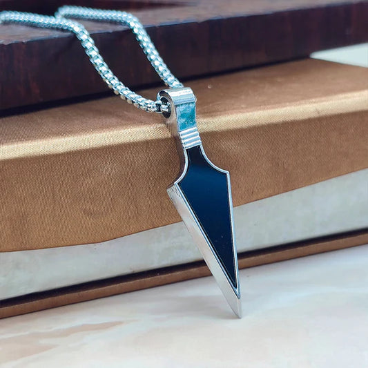 Urthn Silver chain with Black Arrow Pendant for men