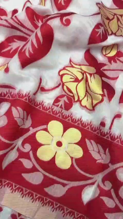 Elegant Lilan Slub Cotton Saree with Red Floral Weaving