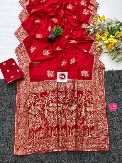 Elegant Red Silk Saree with Rich Zari Border & Designer Pallu