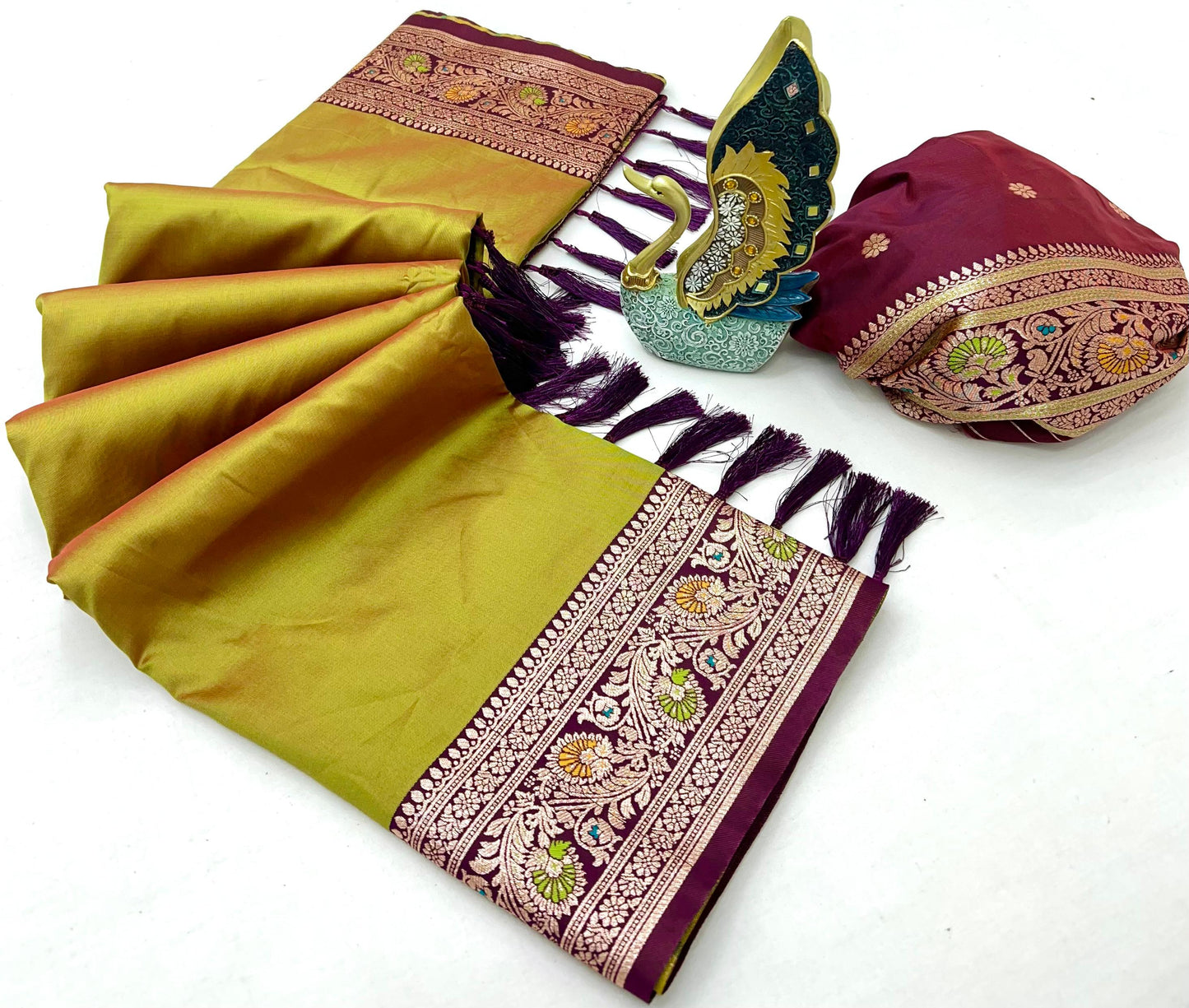 Premium Gala Silk Saree with Meenakari Zari Pallu & Contrast Designer Border