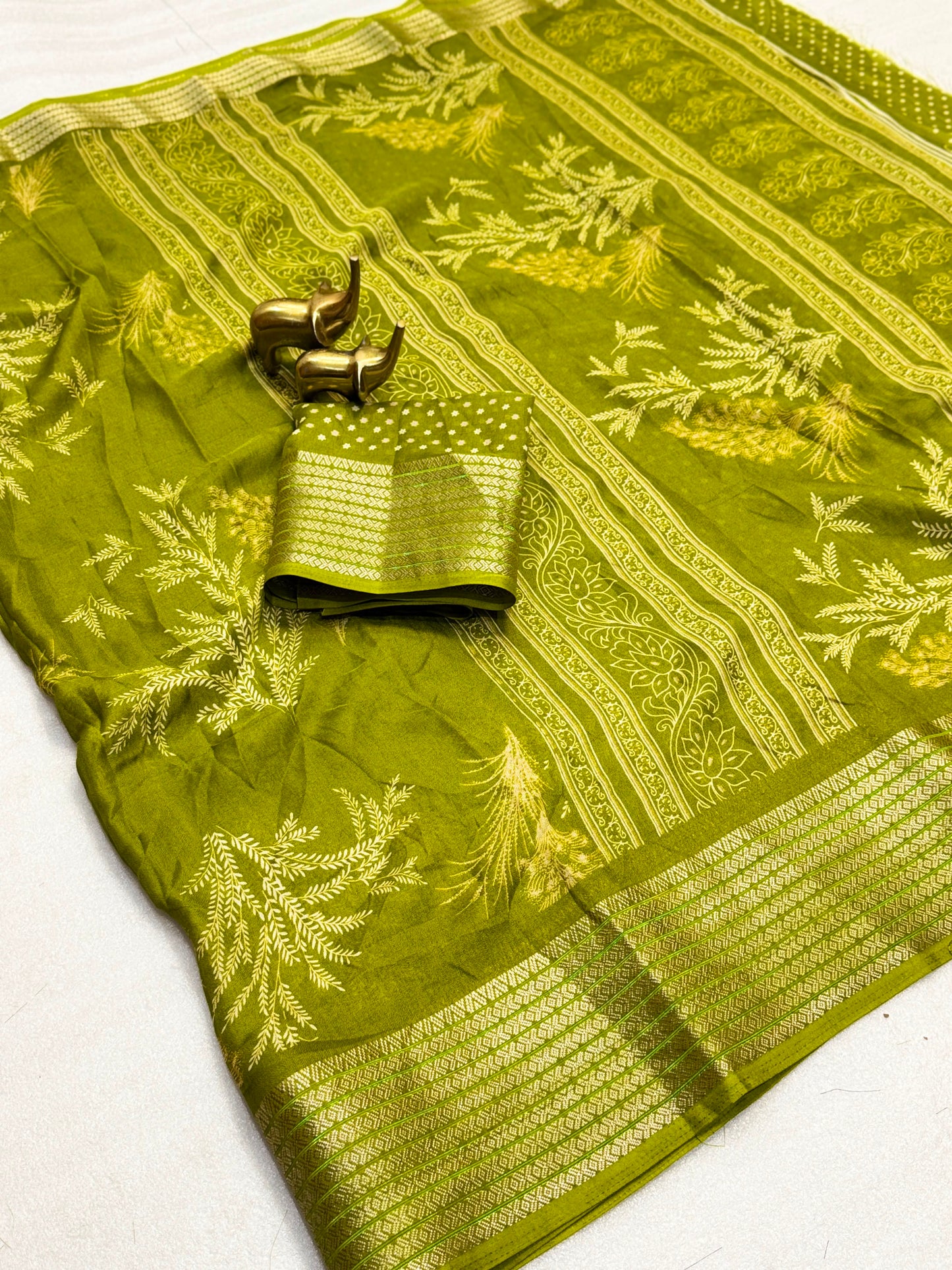 Graceful Floral Woven Saree