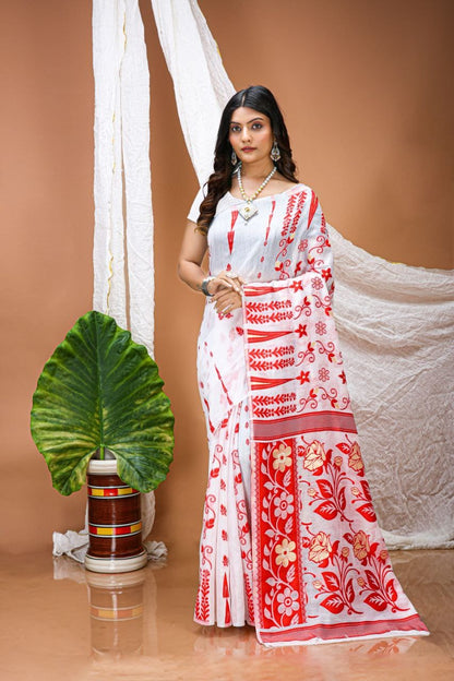Elegant Lilan Slub Cotton Saree with Red Floral Weaving