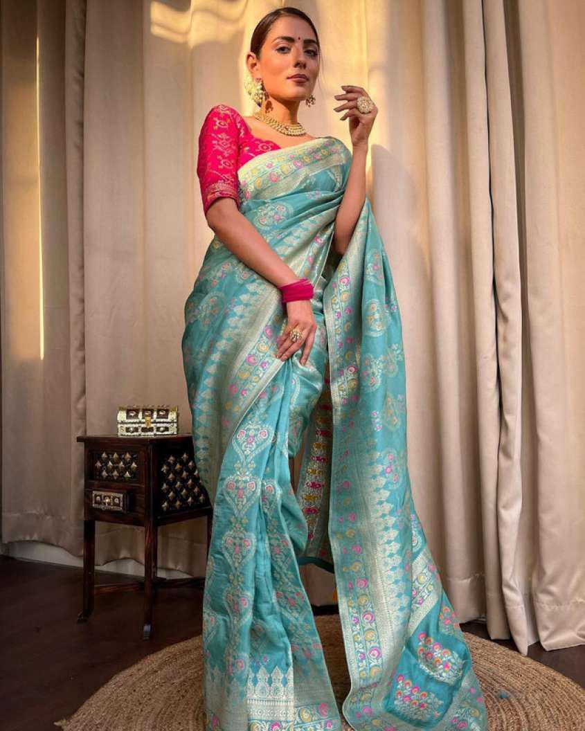 Soft Litchi Silk Kubera Pattu Saree With Rich Weaving Border & All Over Design