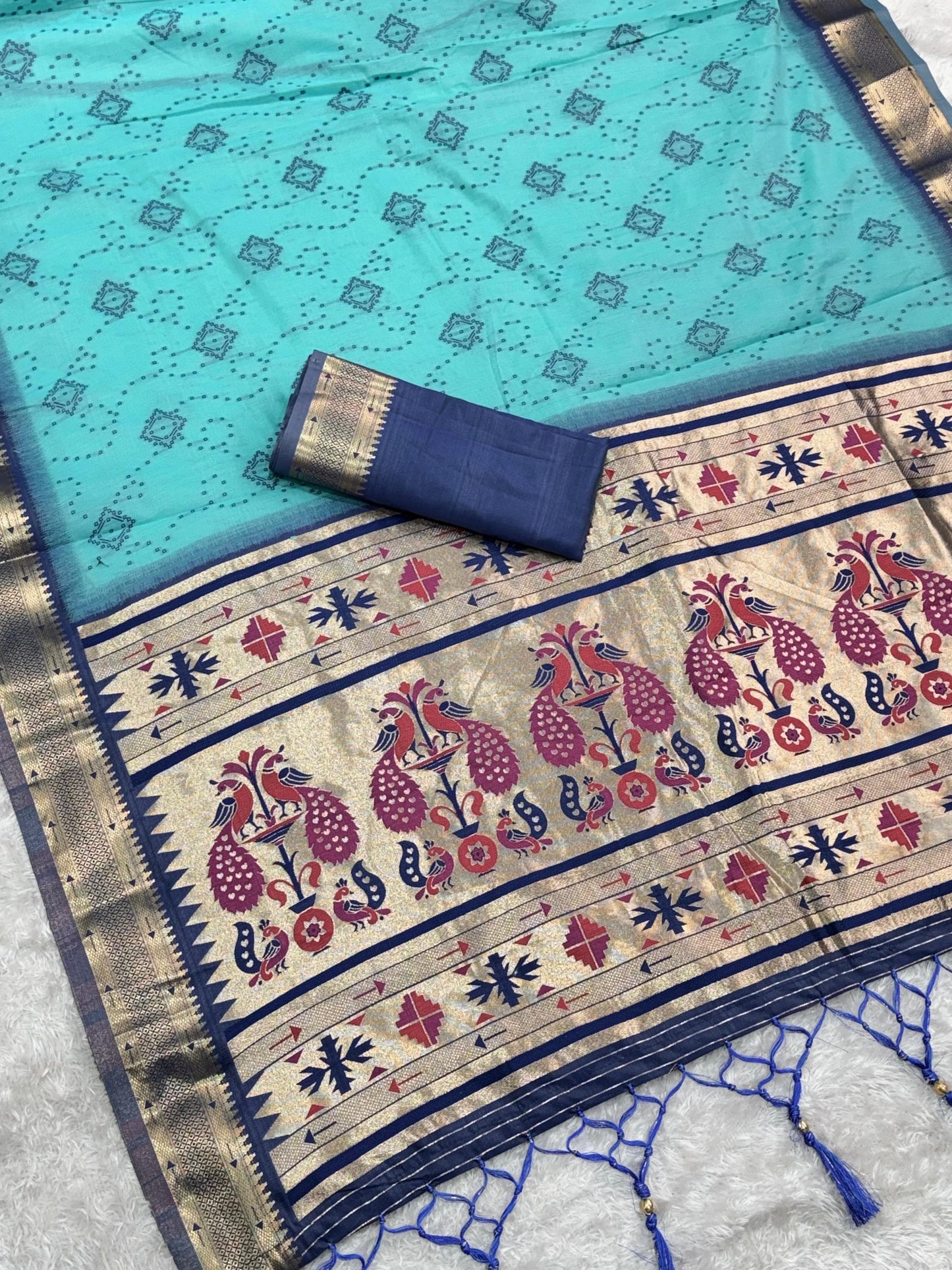 AARU Cotton Weaving Saree with Rich Pallu