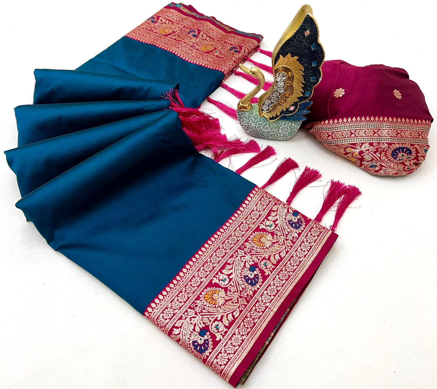 Premium Gala Silk Saree with Meenakari Zari Pallu & Contrast Designer Border