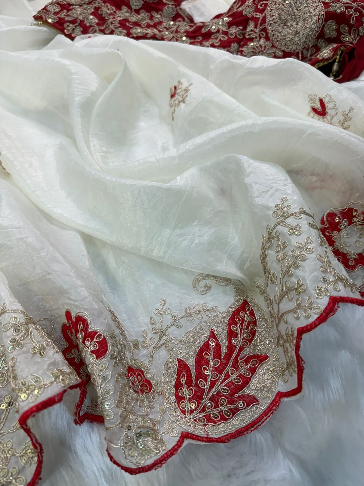 Elegant Crystal Crush Tissue Saree – Designer Embroidered Party Wear