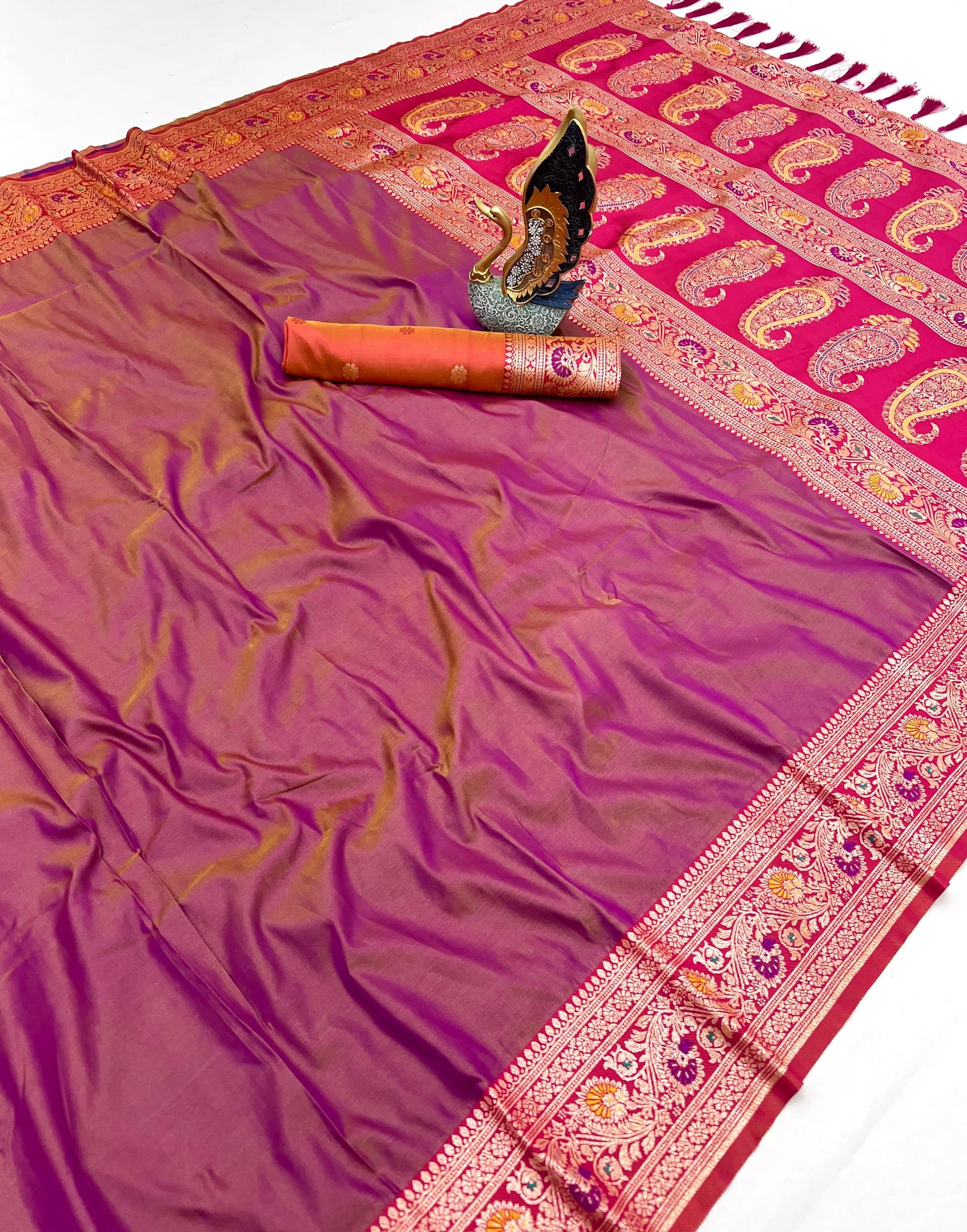 Premium Gala Silk Saree with Meenakari Zari Pallu & Contrast Designer Border