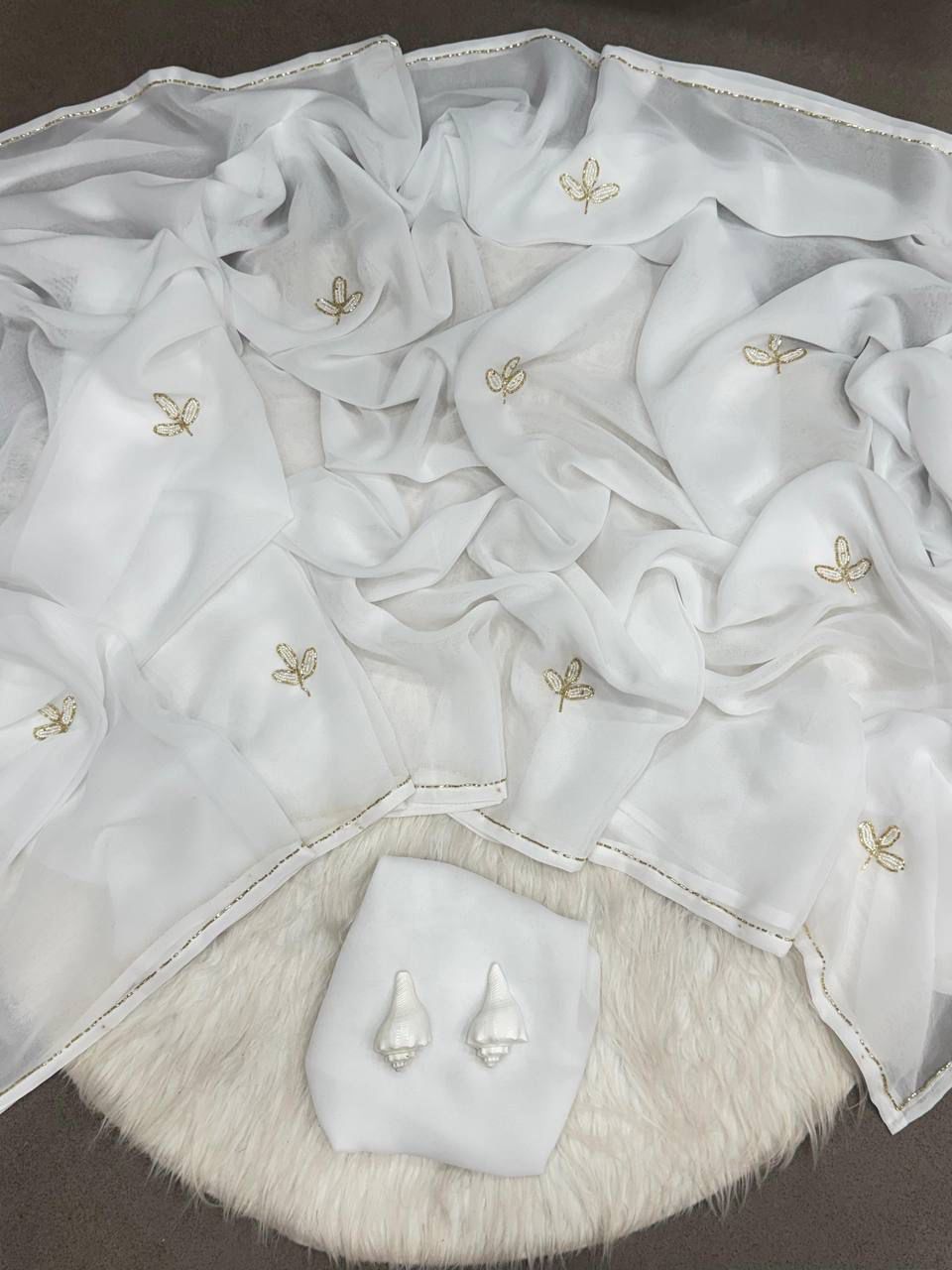 Soft Georgette Handwork Cut Dana Dinner Saree