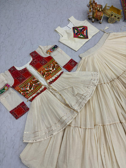 Navratri Special Gamathi Work Lehenga Choli – 9 Meter Flair