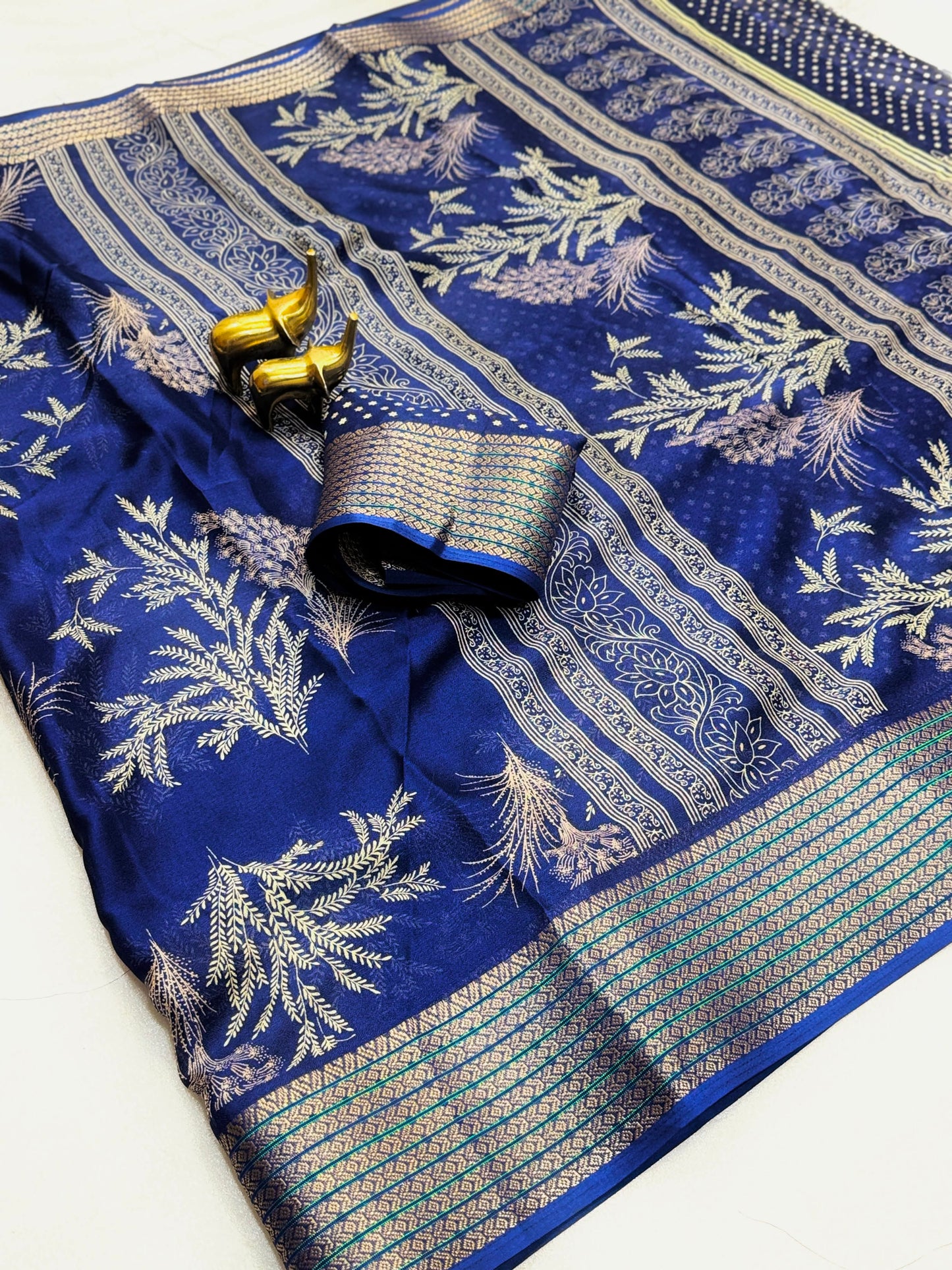 Graceful Floral Woven Saree