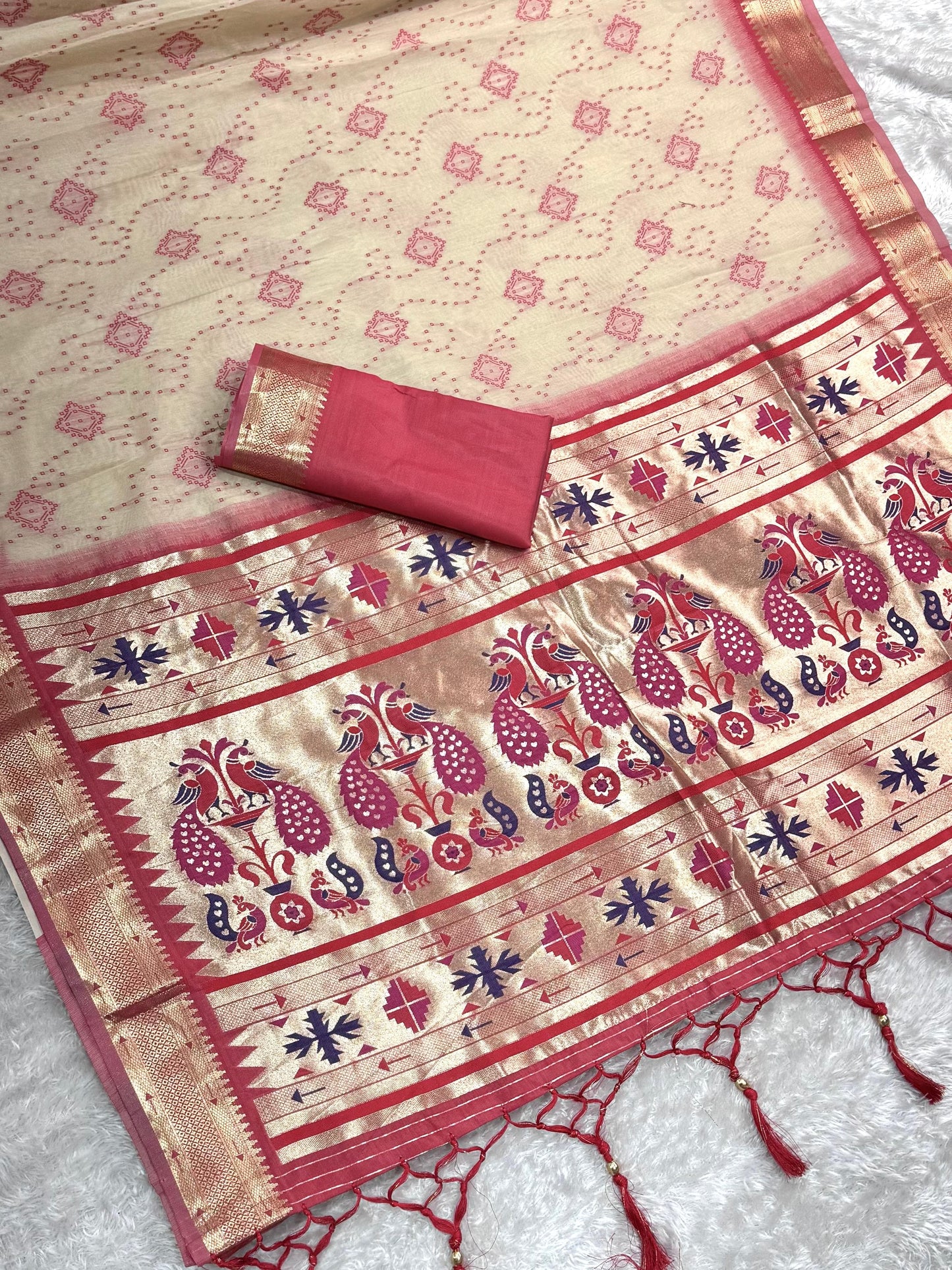 AARU Cotton Weaving Saree with Rich Pallu